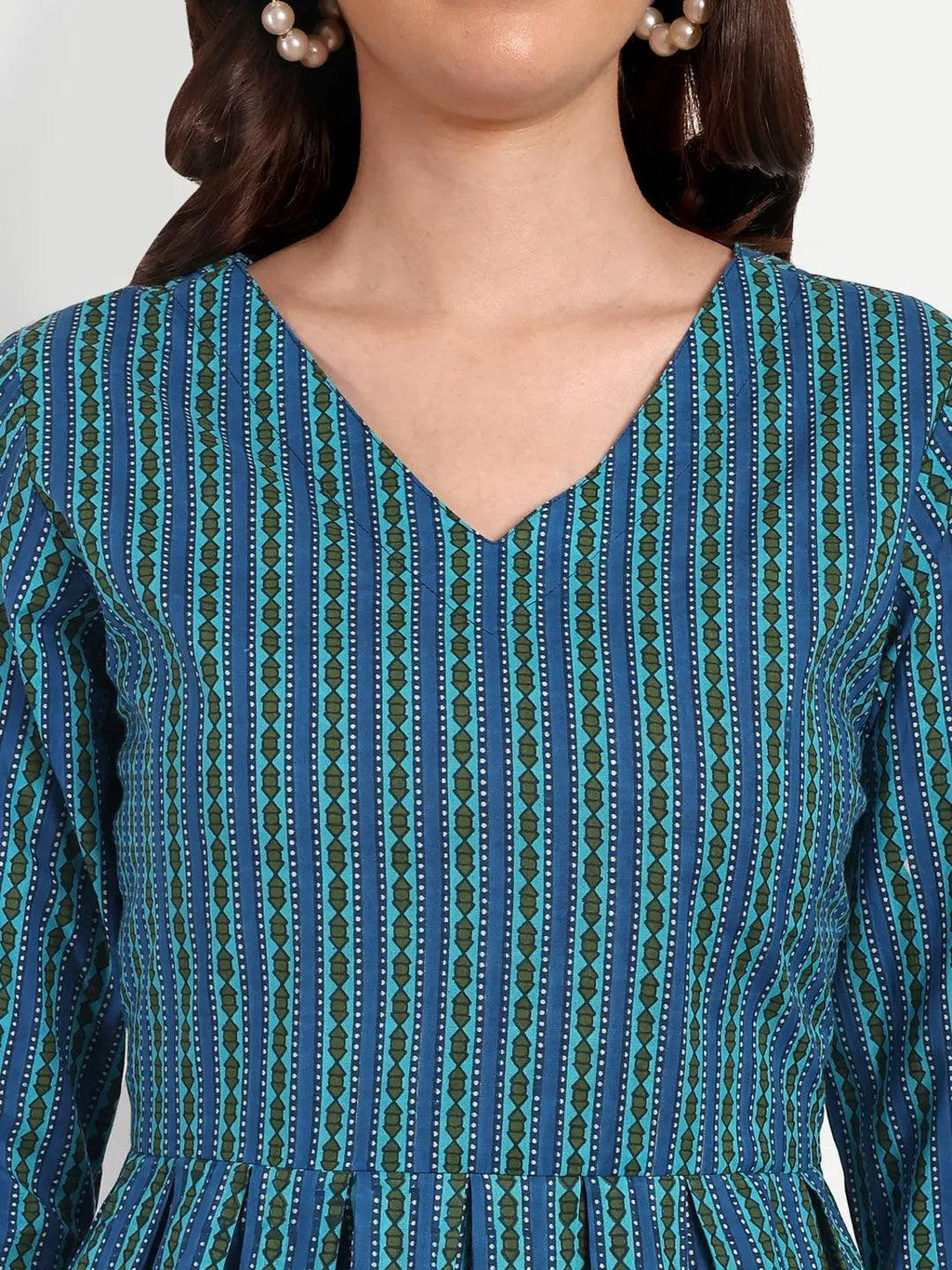 Women Floral Printed Regular Pure Cotton Kurti with Palazzos ROOPWATI FASHION