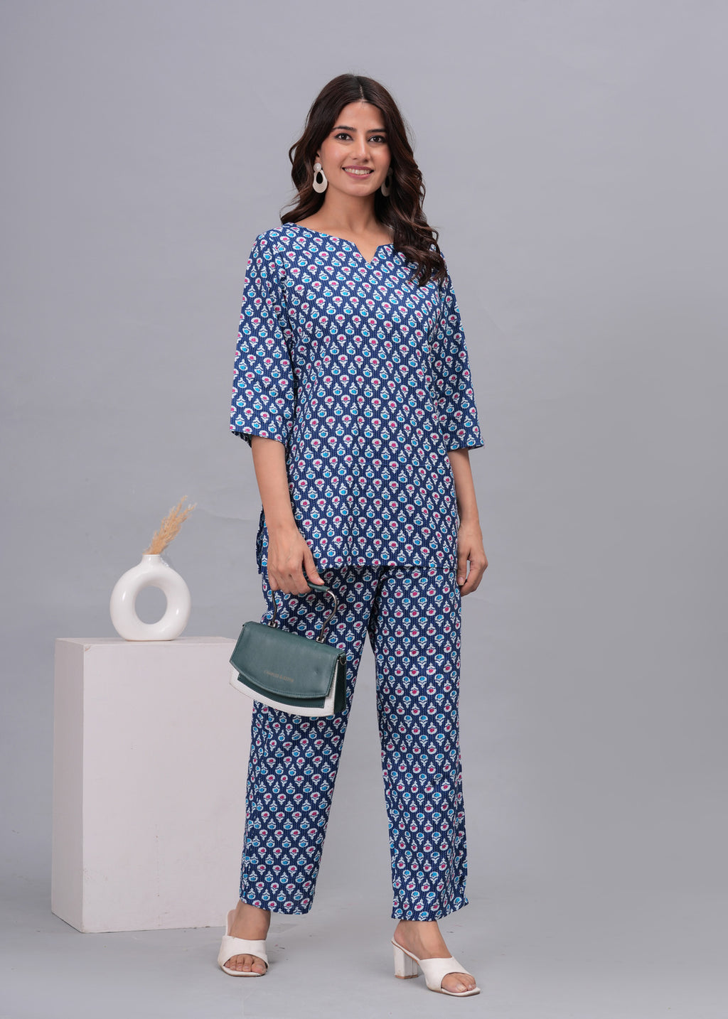 Women Blue & Multi-coloured Printed Pure Cotton Co-Ord Set