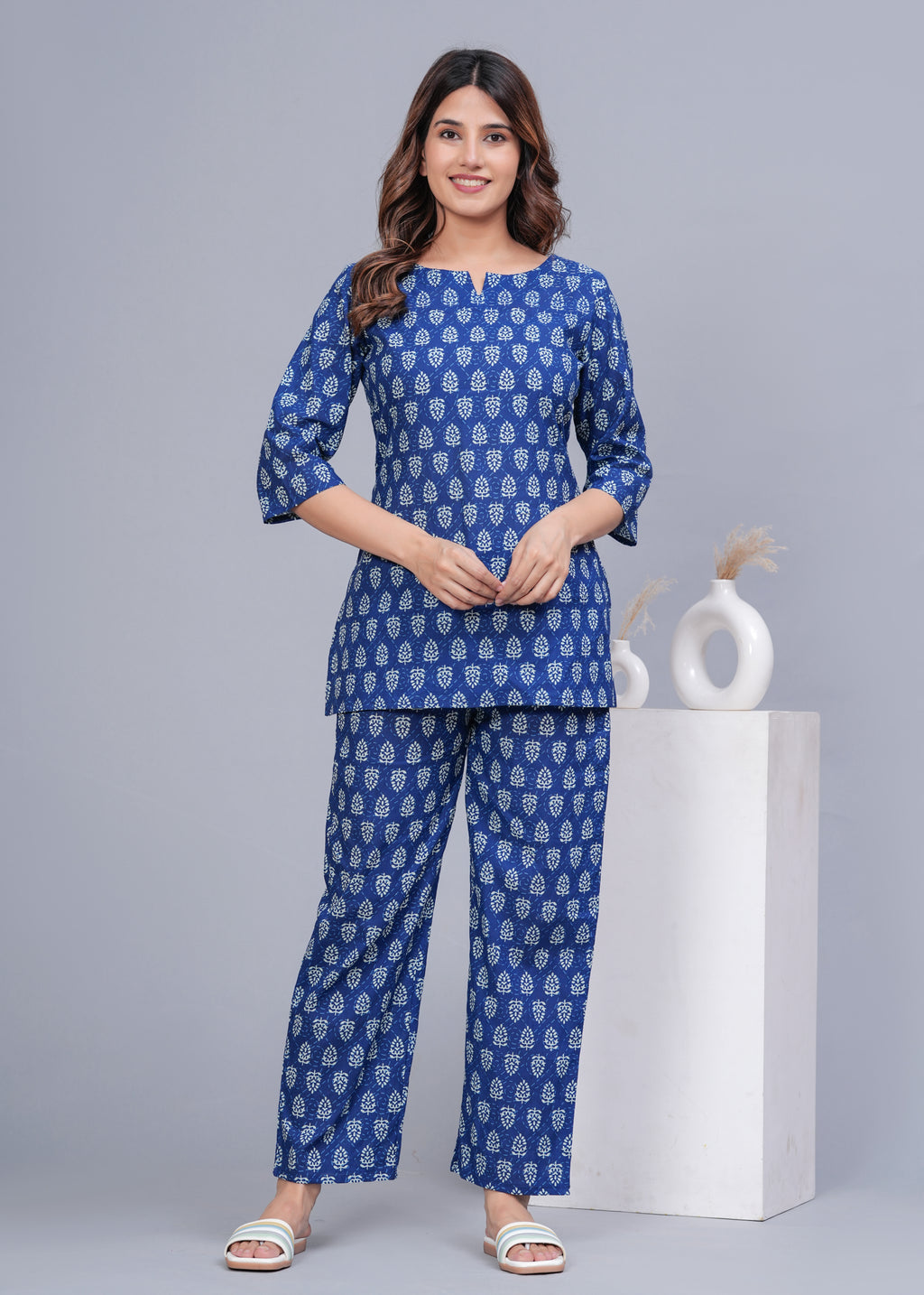 Women Blue & White Printed Pure Cotton Co-Ord Set