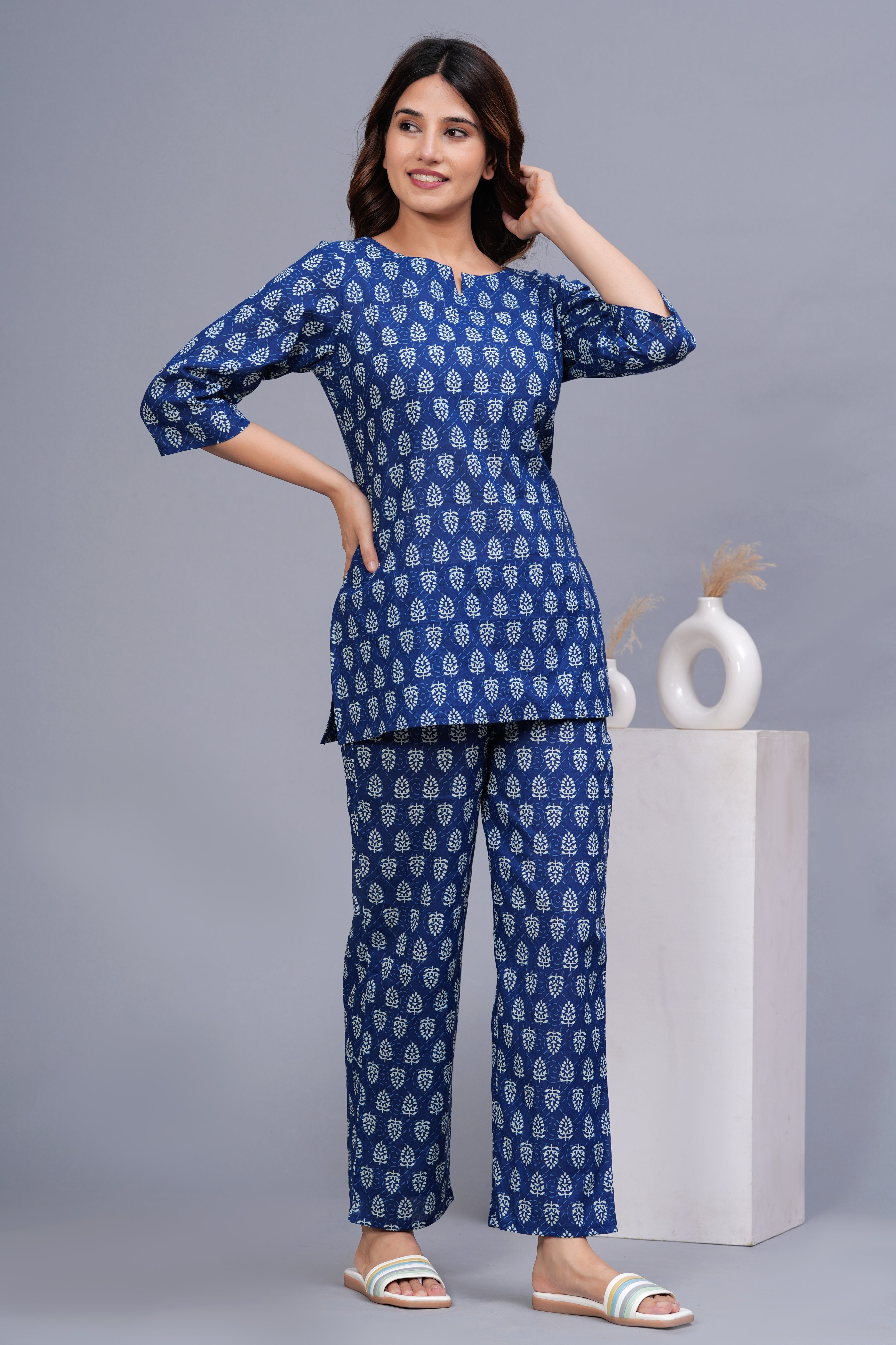 Women Blue & White Printed Pure Cotton Co-Ord Set